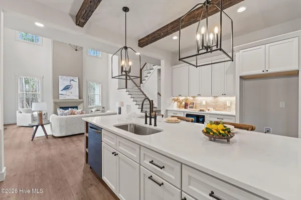 $929,000 | 195 Sugar Sand Lane, West End, NC 27376