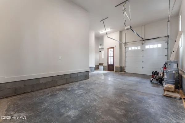 $929,000 | 195 Sugar Sand Lane, West End, NC 27376