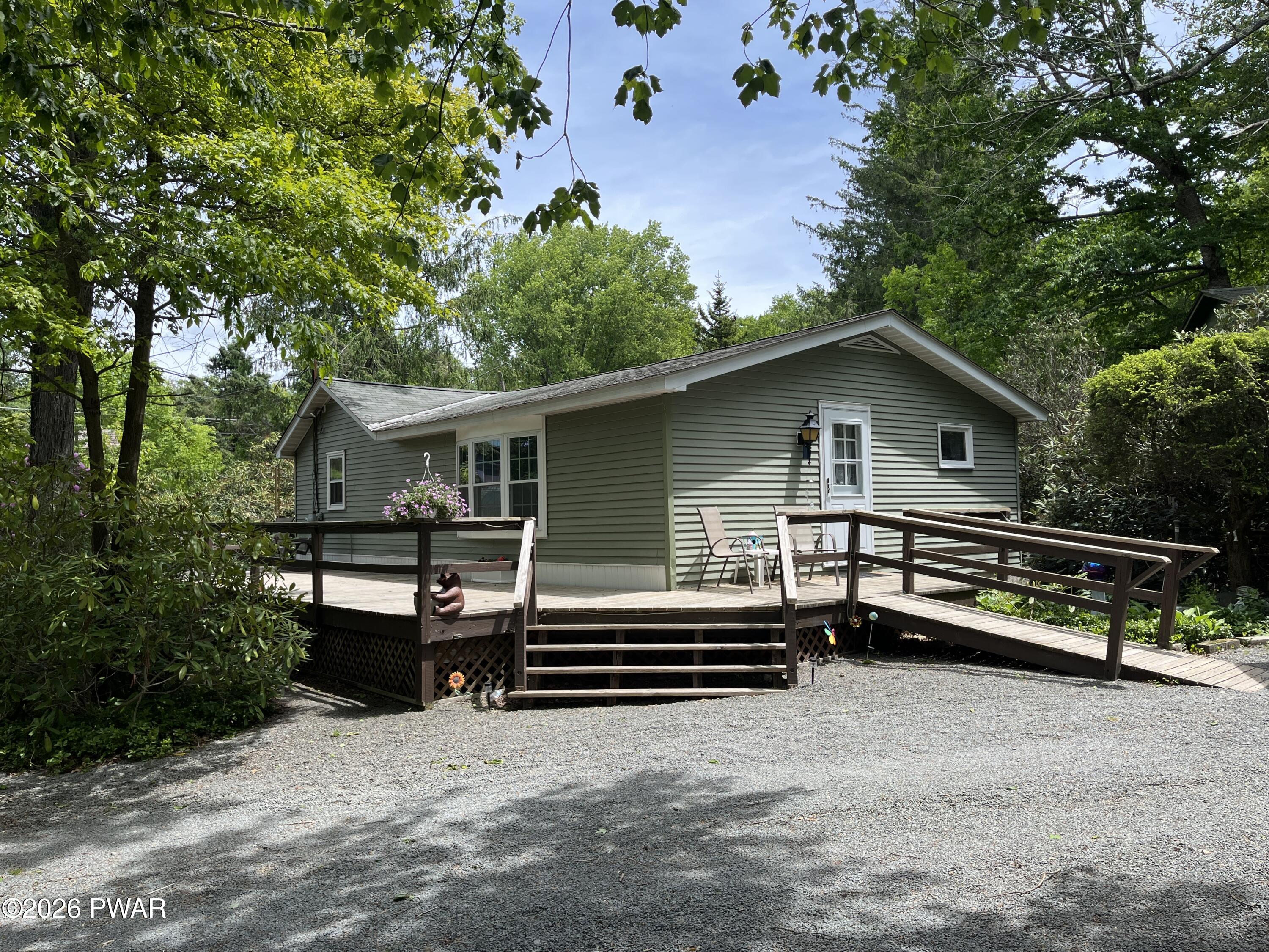 58 Branch Road Greentown, PA 18426 - Photo 3 of 37