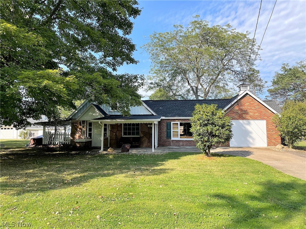 3058 Dutt Road Barberton, OH 44203 - Photo 1 of 21