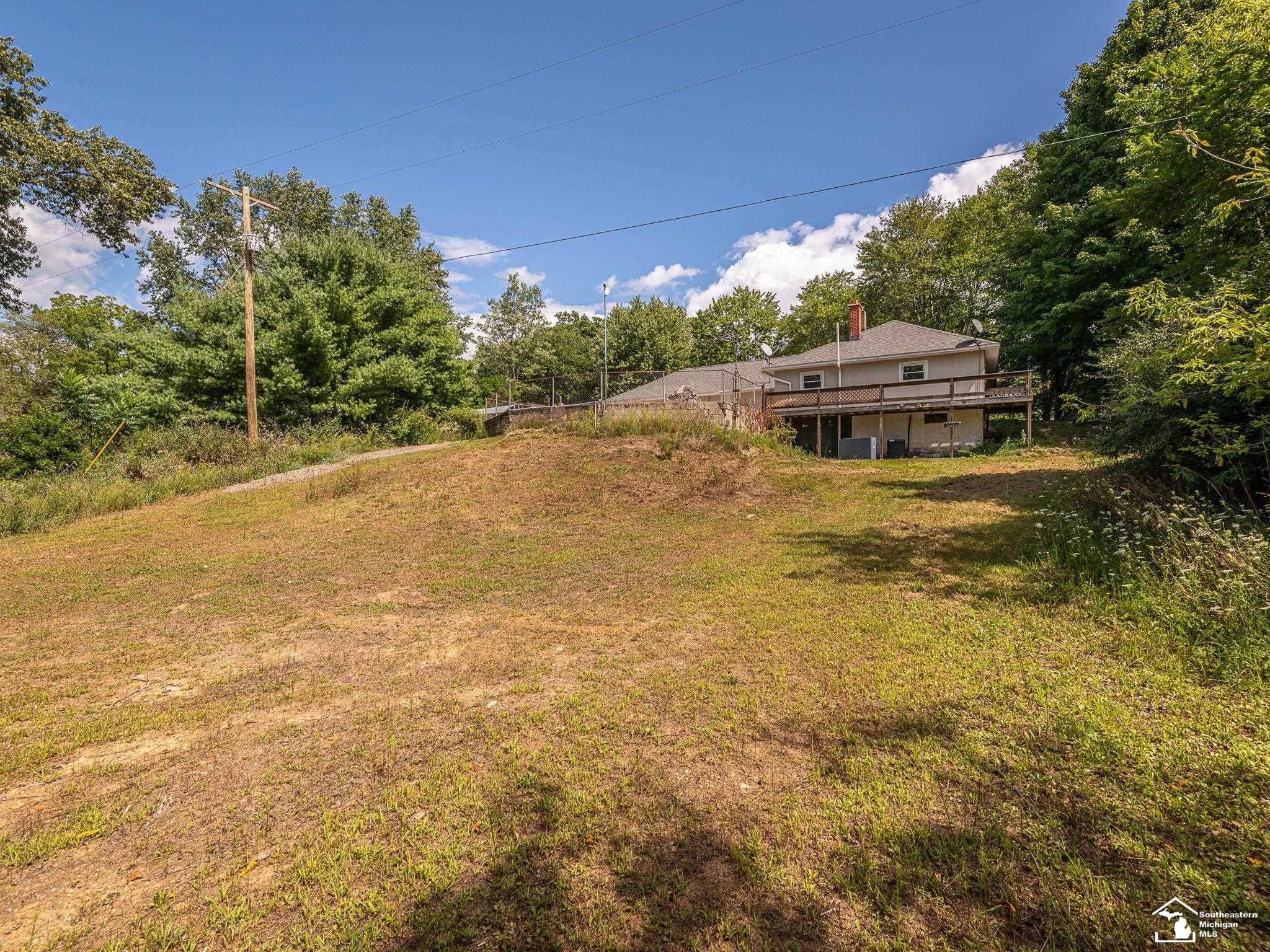 8706 Abbey Road Jackson, MI 49201 - Photo 36 of 37 50186756-8a3b990f-8bd6-4d4a-81d7-599f0d1b3a88.JPG