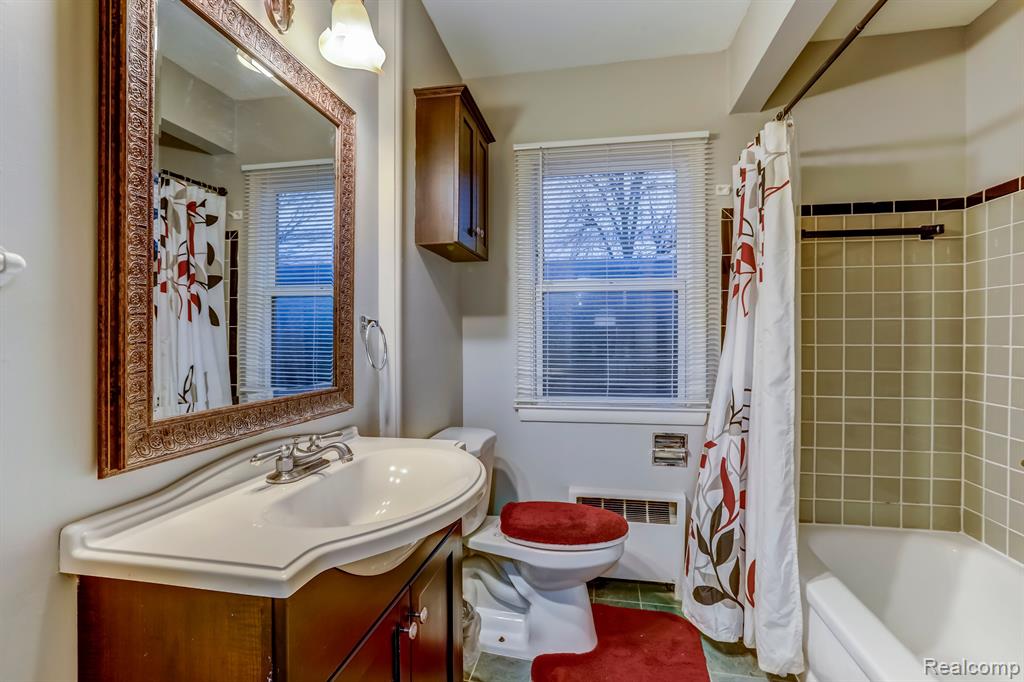 3915 Devon Road, Unit 6 Royal Oak, MI 48073 - Photo 9 of 9