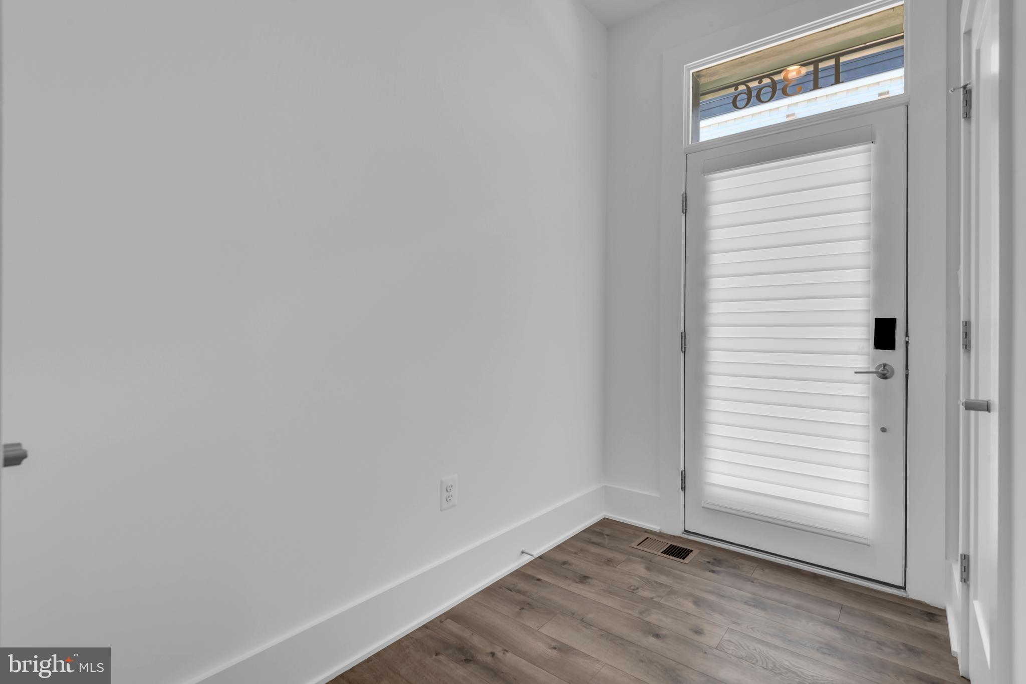 11366 Emerald Park Road Potomac, MD 20854 - Photo 26 of 59