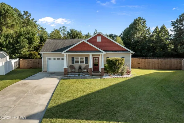 $2,000 | 305 Battery Park Court, Swansboro, NC 28584