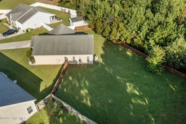 $2,000 | 305 Battery Park Court, Swansboro, NC 28584