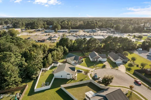 $2,000 | 305 Battery Park Court, Swansboro, NC 28584