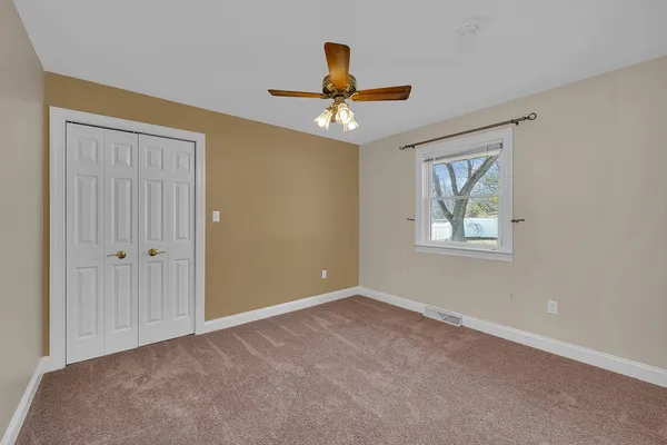 $399,000 | 2434 Erskine Road, Joliet, IL 60433