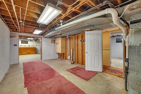 $399,000 | 2434 Erskine Road, Joliet, IL 60433