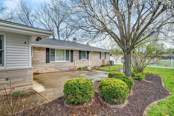 $399,000 | 2434 Erskine Road, Joliet, IL 60433