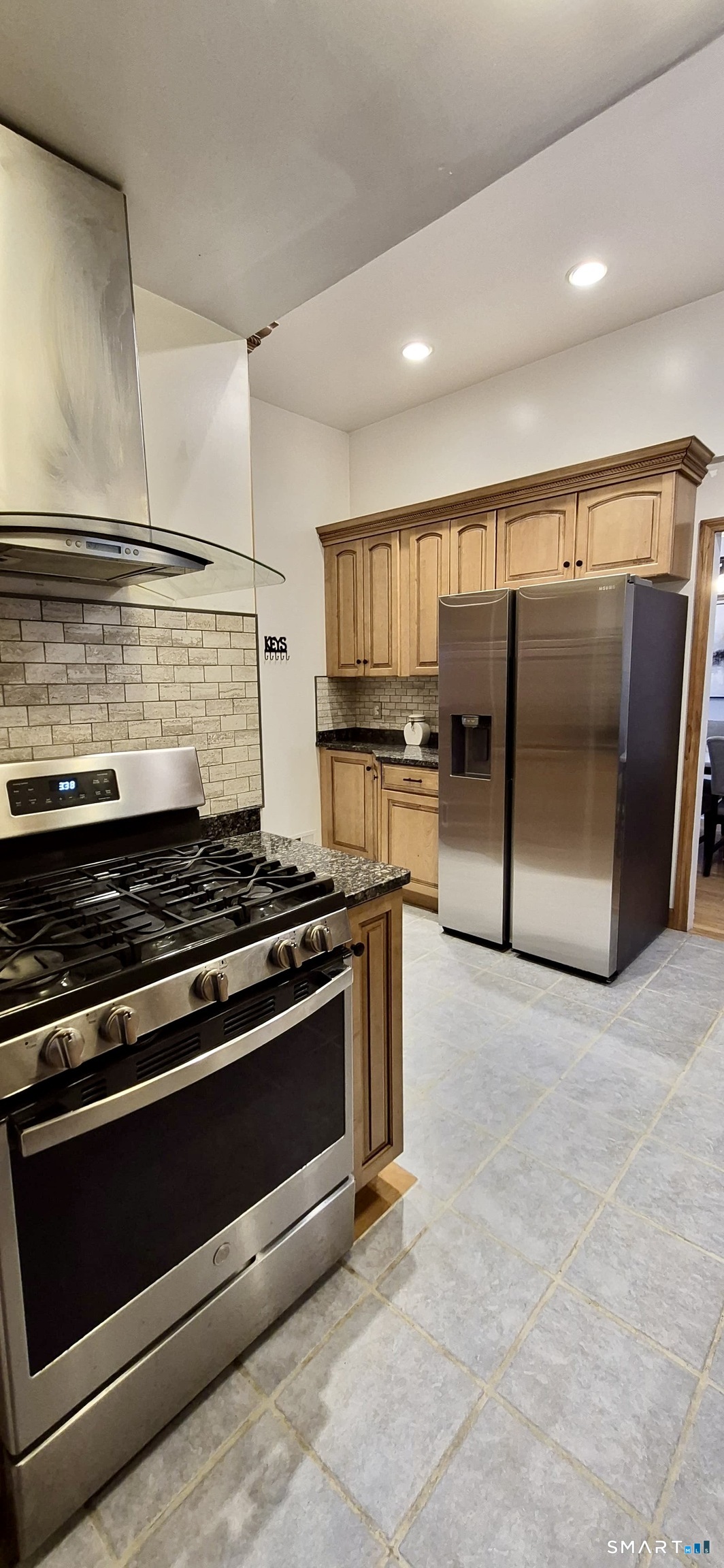 64 Belden Road Hamden, CT 06514 - Photo 9 of 27