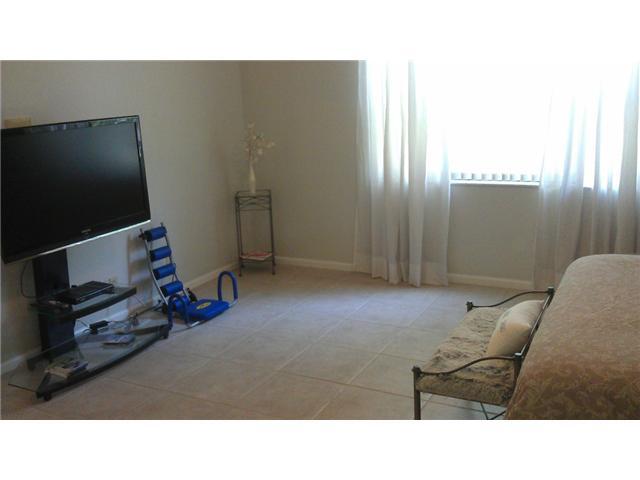 5801 Coach House Circle, Unit H Boca Raton, FL 33486 - Photo 10 of 20 Additional Photo