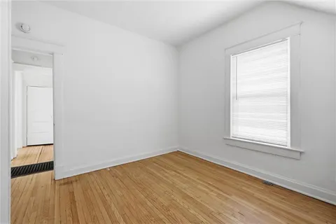 $329,000 | 4008 Charlotte Street, Kansas City, MO 64110