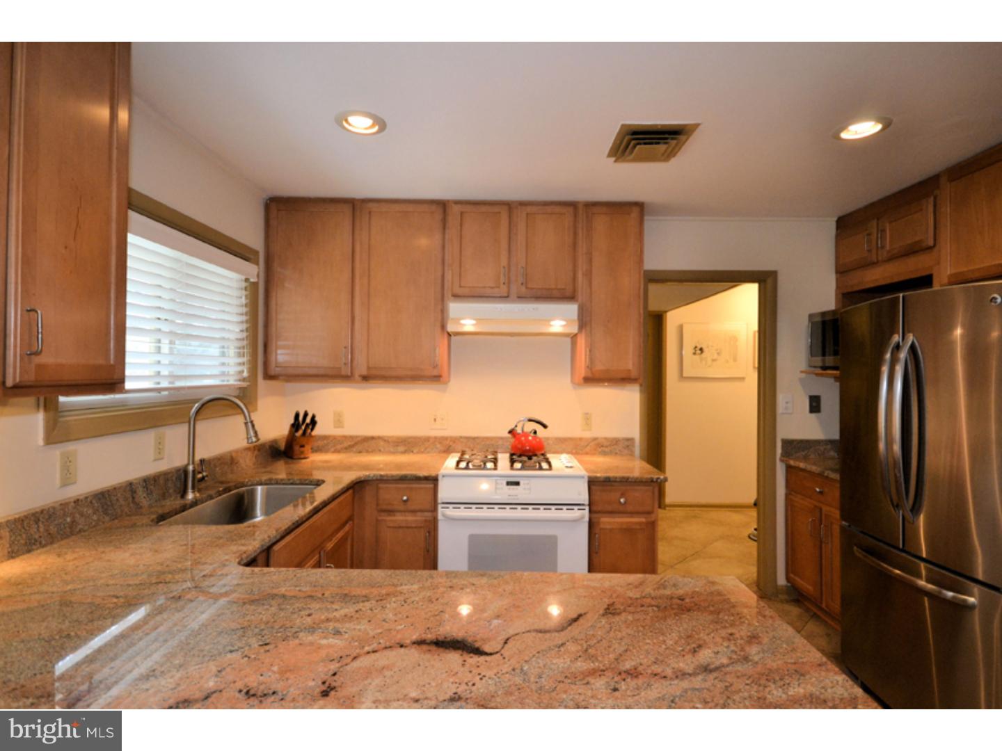 42 Firebush Road Levittown, PA 19056 - Photo 12 of 25