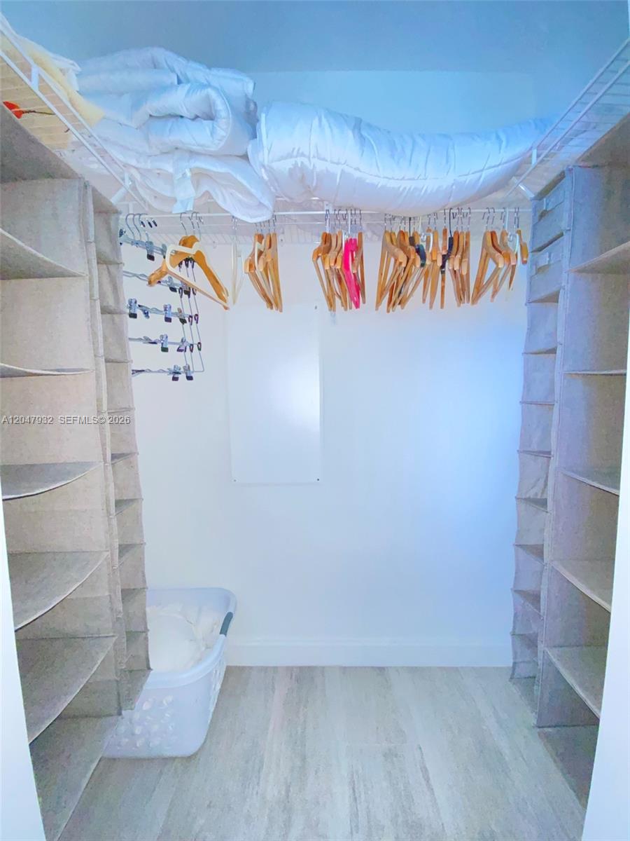 55 Southwest 9th Street, Unit 2102 Miami, FL 33130 - Photo 9 of 29
