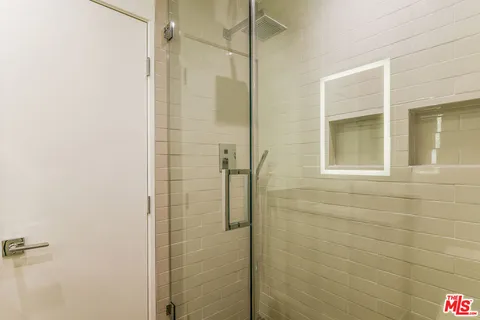 $3,950 | 610 North Orlando Avenue, Unit 306, West Hollywood, CA 90048