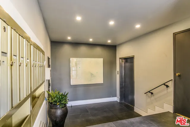 $3,950 | 610 North Orlando Avenue, Unit 306, West Hollywood, CA 90048