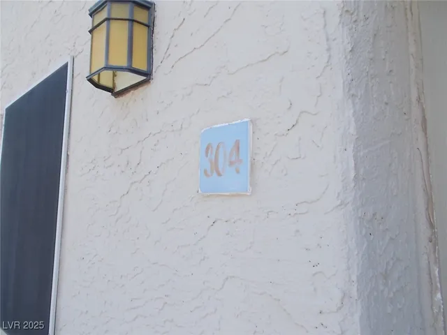 $1,000 | 2064 Mesquite Lane, Unit 304, Laughlin, NV 89029