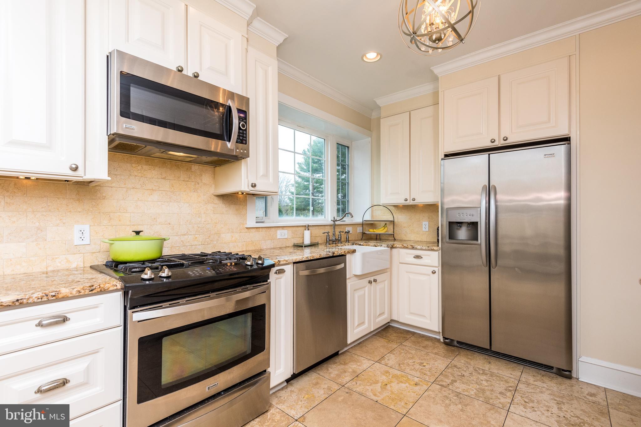 373 Sugartown Road Wayne, PA 19087 - Photo 24 of 44 Kitchen