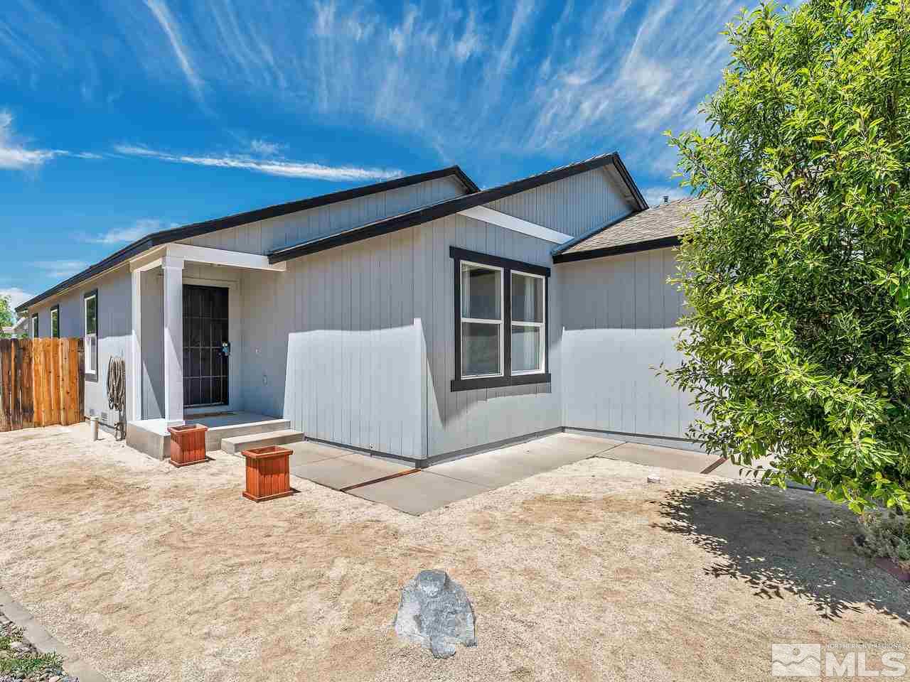 9603 Autumn Leaf Way Reno, NV 89506 - Photo 2 of 16 Photo 2