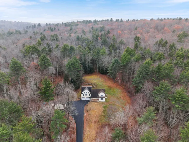 $779,000 | 19 Meadow Lark Lane, Epsom, NH 03234