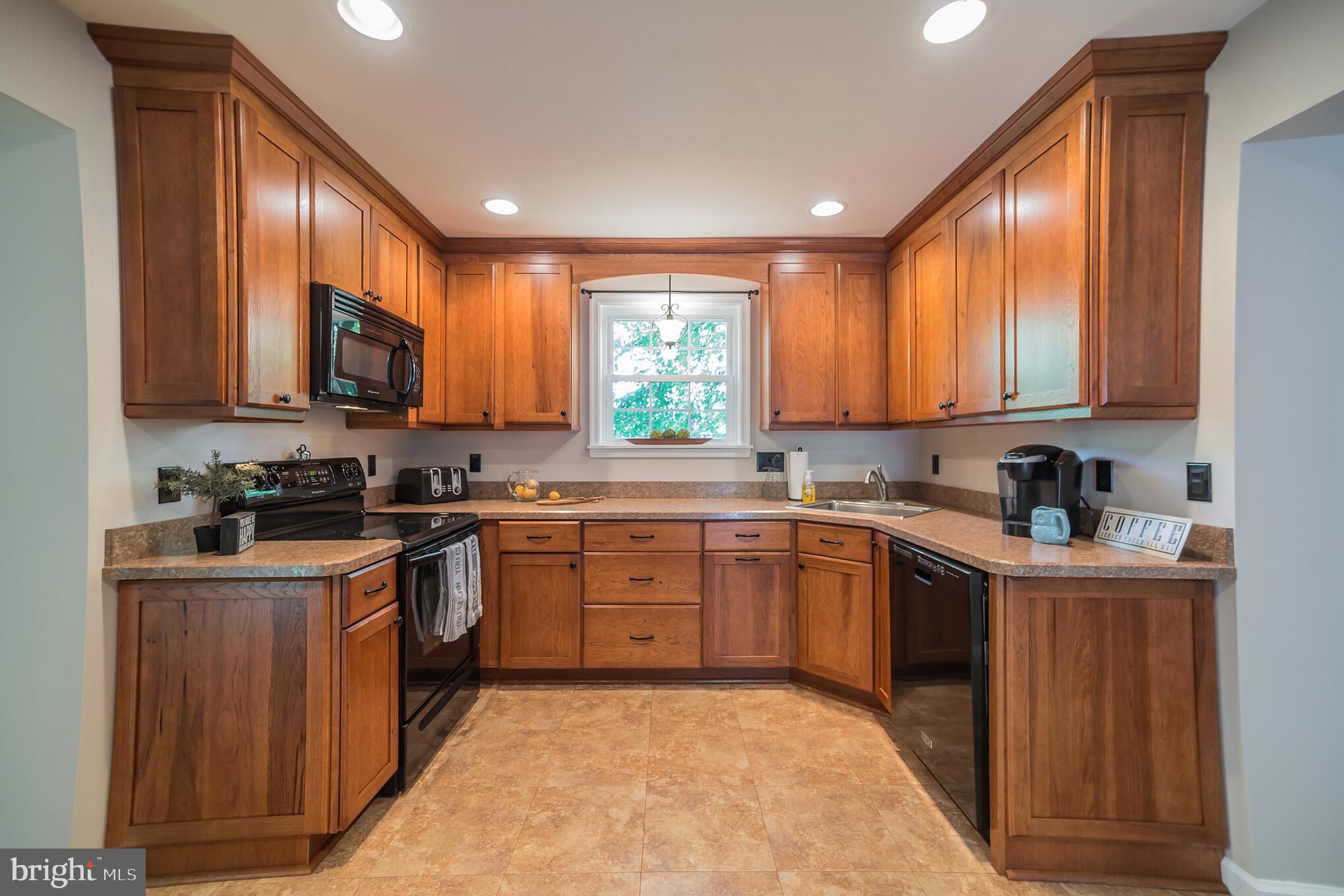 117 Ambler Road Cherry Hill, NJ 08002 - Photo 10 of 30 Gallery Image 10