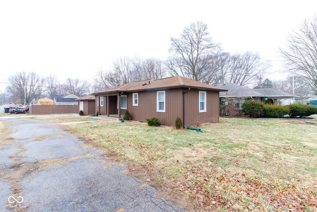 $1,250 | 630 Chester Street, Anderson, IN 46012
