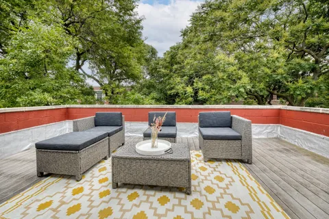 $1,100,000 | 2708 North Wilton Avenue, Chicago, IL 60614