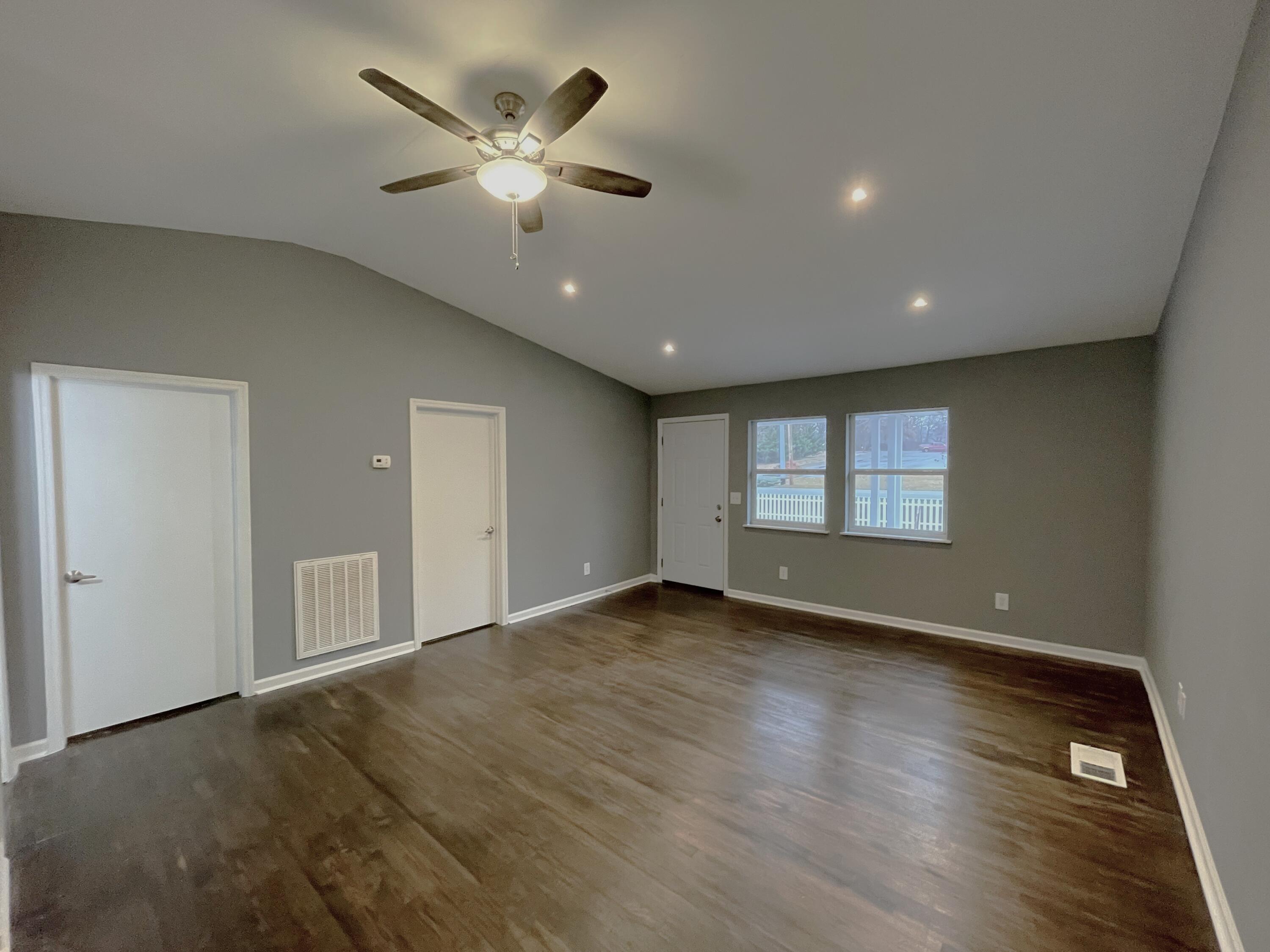 1519 Wilson Road Rossville, GA 30741 - Photo 4 of 19 IMG-9310