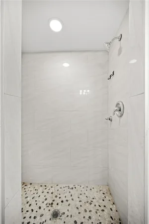 $1,500 | 4600 Ocean Drive, Corpus Christi, TX 78412