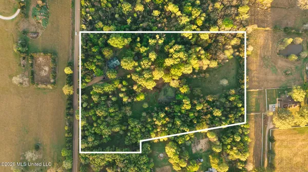 $560,000 | 1090 Cedar Hill Road, Madison, MS 39110