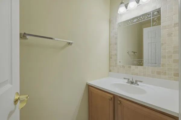 $2,250 | 460 North Lake Shore Drive, Unit 460, Palatine, IL 60067