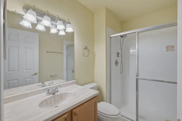 $2,250 | 460 North Lake Shore Drive, Unit 460, Palatine, IL 60067