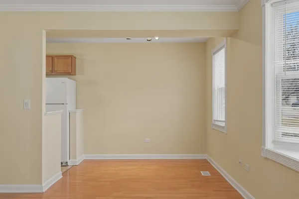 $2,250 | 460 North Lake Shore Drive, Unit 460, Palatine, IL 60067