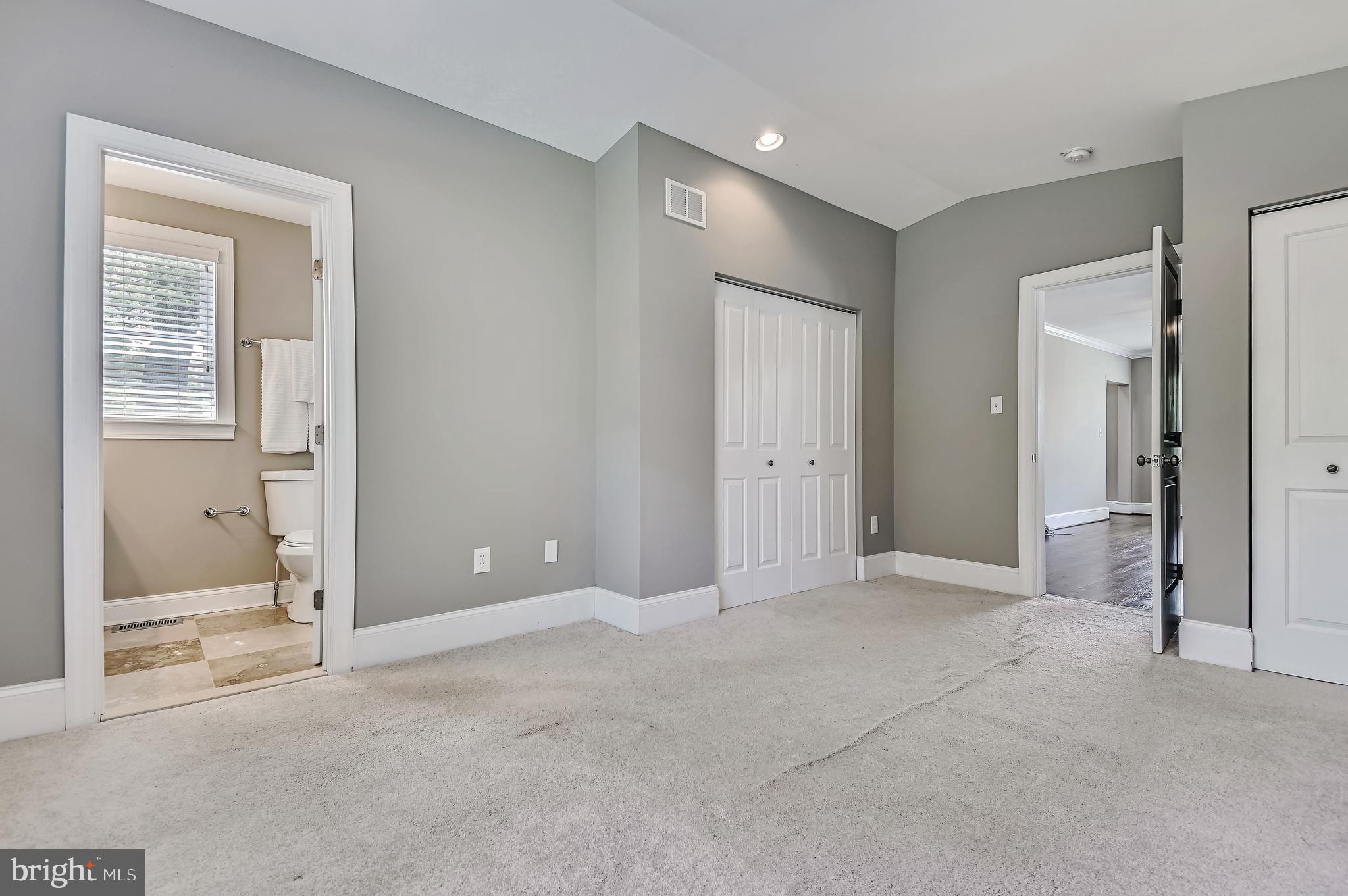 1111 Vernon Avenue Baltimore, MD 21229 - Photo 17 of 27 Primary bedroom