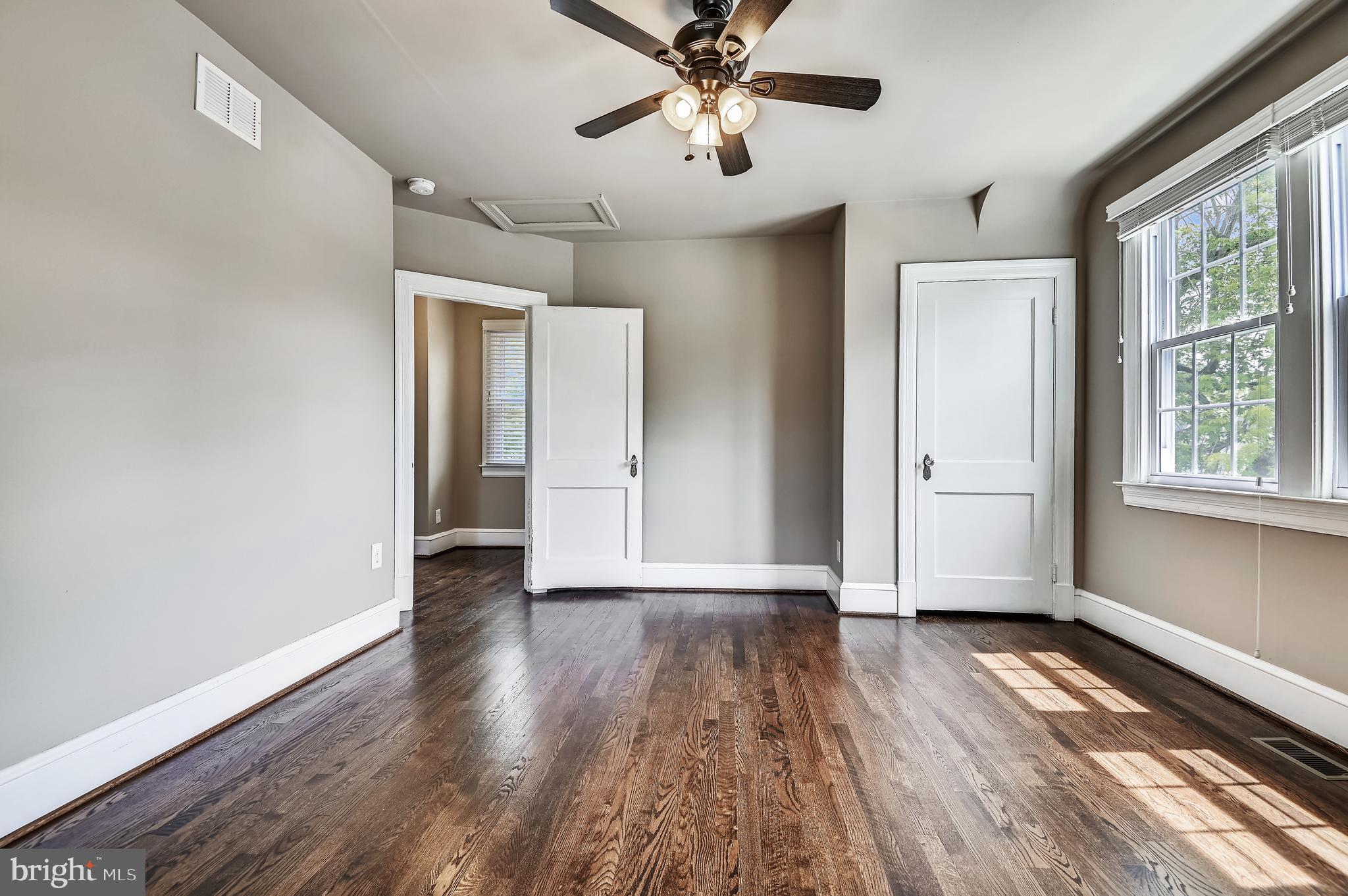 1111 Vernon Avenue Baltimore, MD 21229 - Photo 22 of 27 Bedroom 3