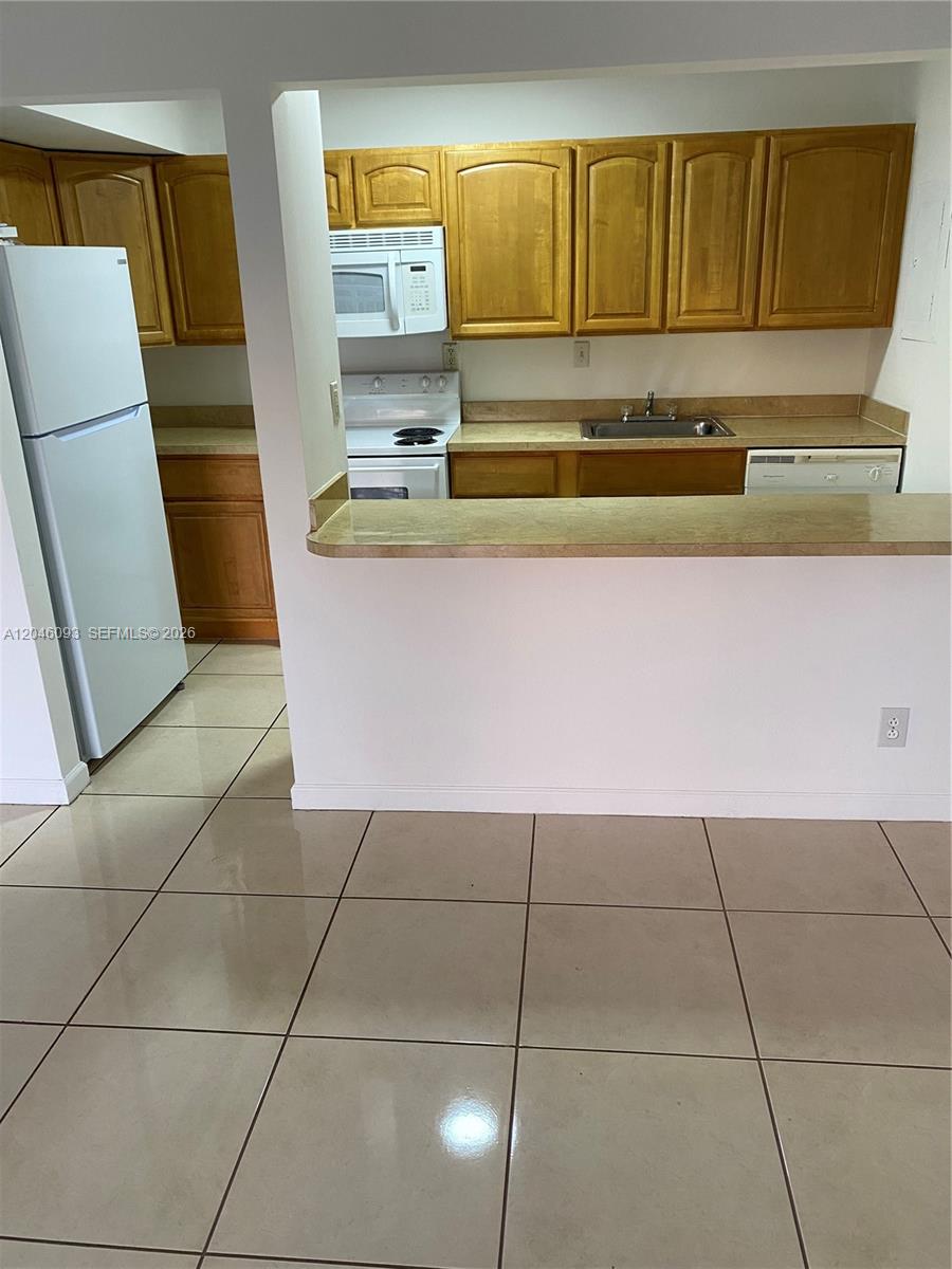 455 South Pine Island Road, Unit 306C Plantation, FL 33324 - Photo 8 of 10