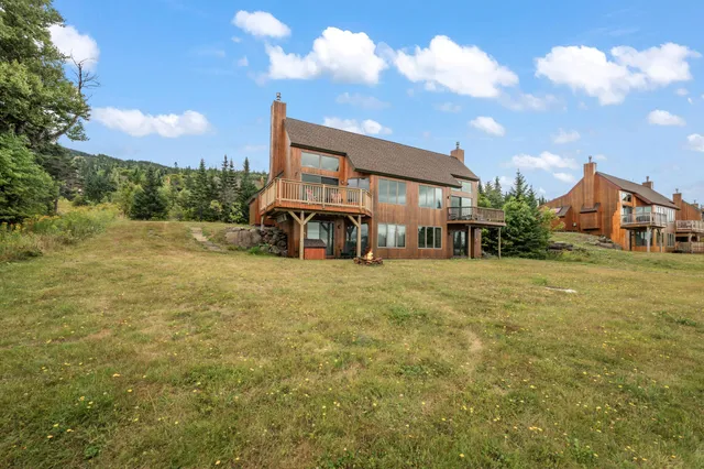 $849,000 | 5 Gray Fox Lane, Unit 1042, Sandy River Plt, ME 04970