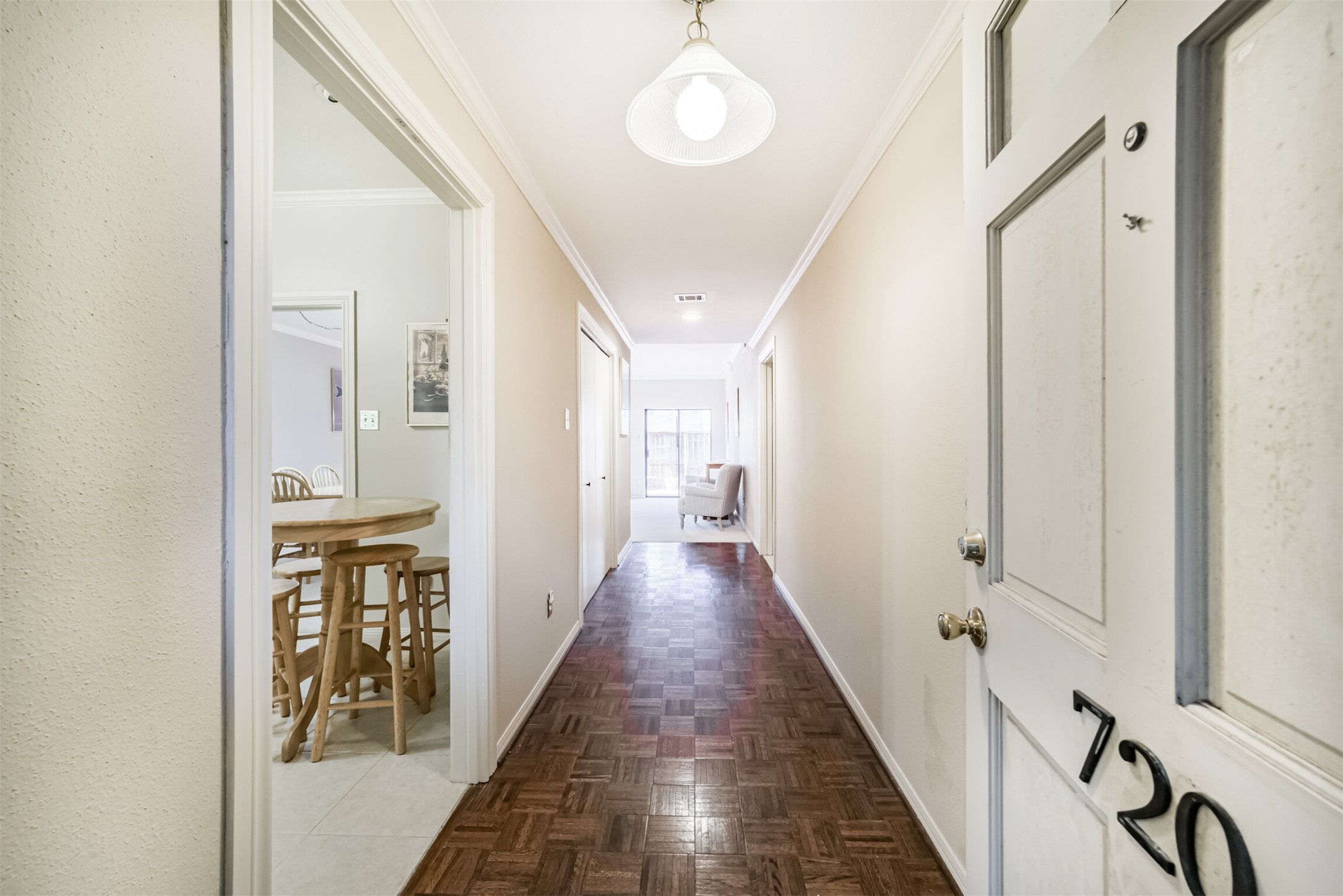 720 Augusta Drive, Unit 720 Houston, TX 77057 - Photo 3 of 36