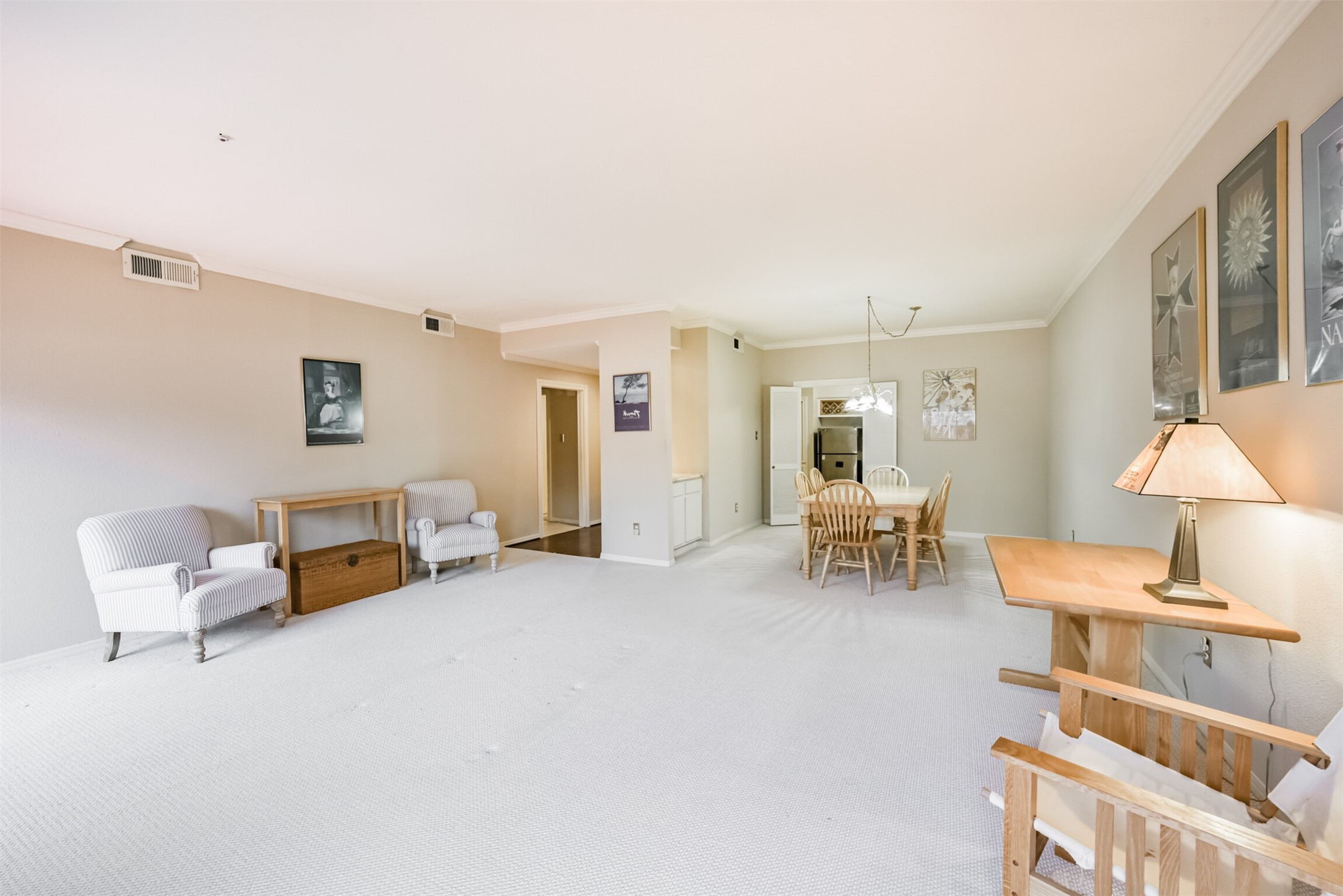 720 Augusta Drive, Unit 720 Houston, TX 77057 - Photo 6 of 36