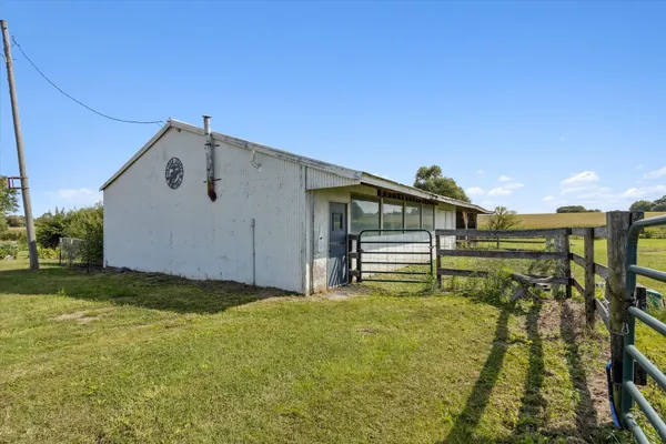 $549,000 | 8548 East Edwardsville Road, German Valley, IL 61039