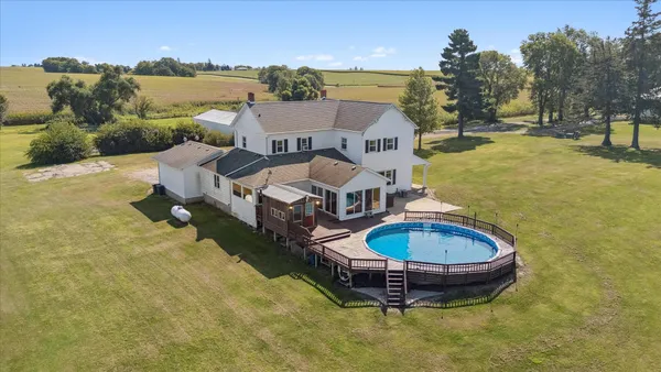 $549,000 | 8548 East Edwardsville Road, German Valley, IL 61039