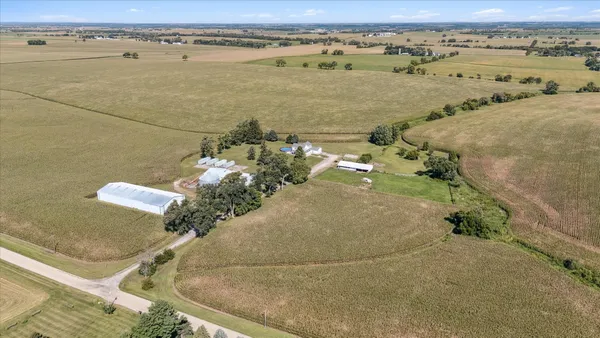 $549,000 | 8548 East Edwardsville Road, German Valley, IL 61039