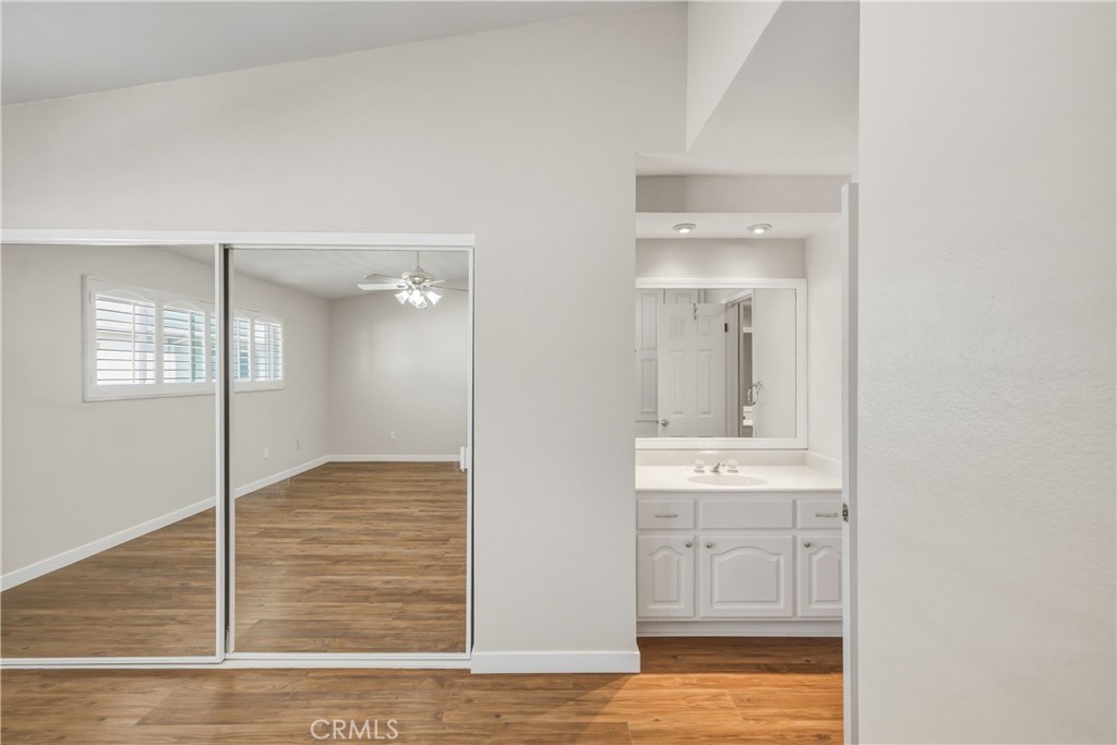 2615 Ruhland Avenue, Unit 15 Redondo Beach, CA 90278 - Photo 27 of 44 Great closet space