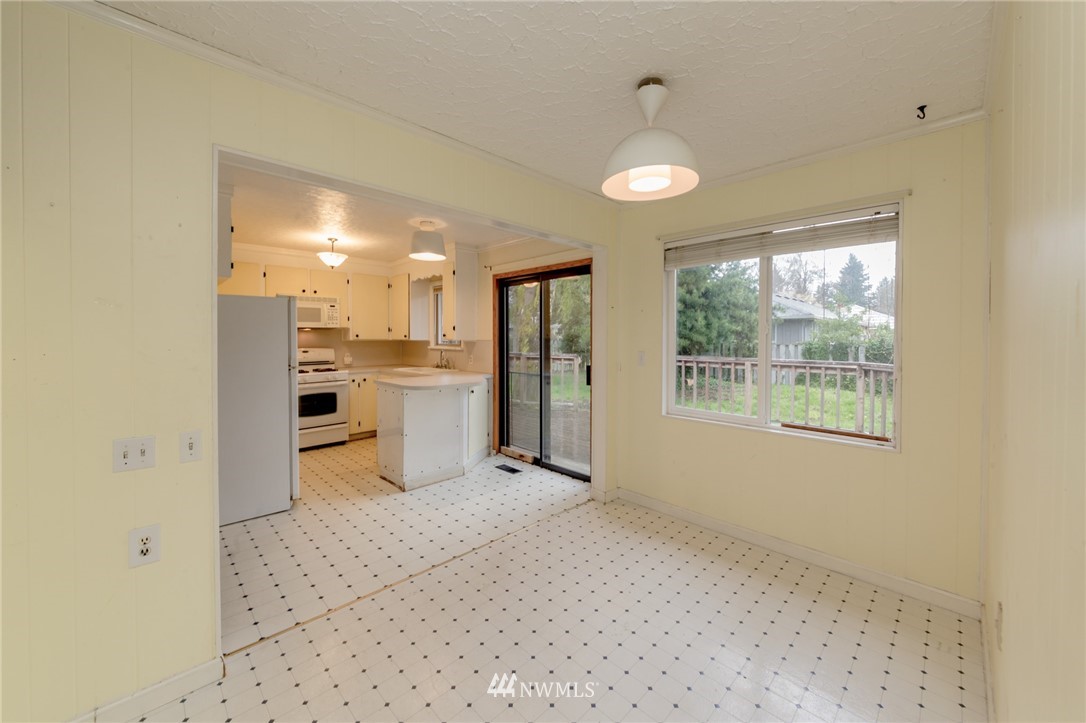 1213 Golf Club Road Southeast Lacey, WA 98503 - Photo 6 of 17 Gallery Image 6