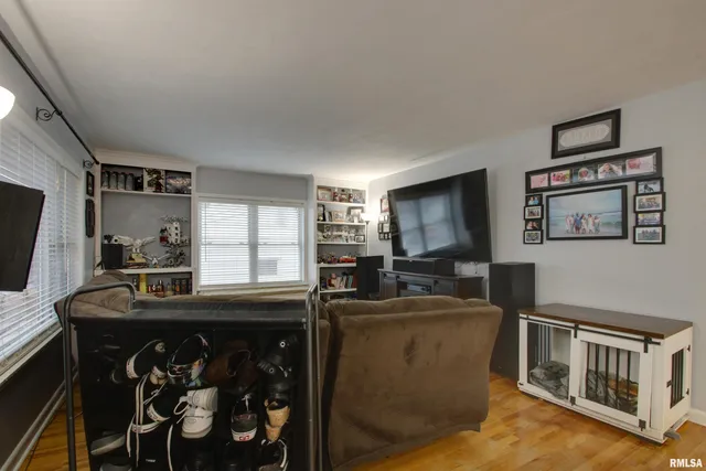 $207,500 | 708 Hamilton Avenue, Quincy, IL 62305