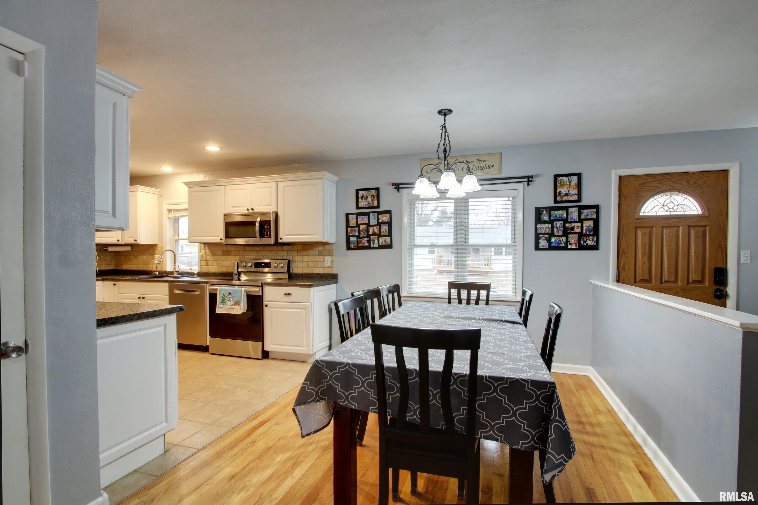 708 Hamilton Avenue Quincy, IL 62305 - Photo 5 of 24