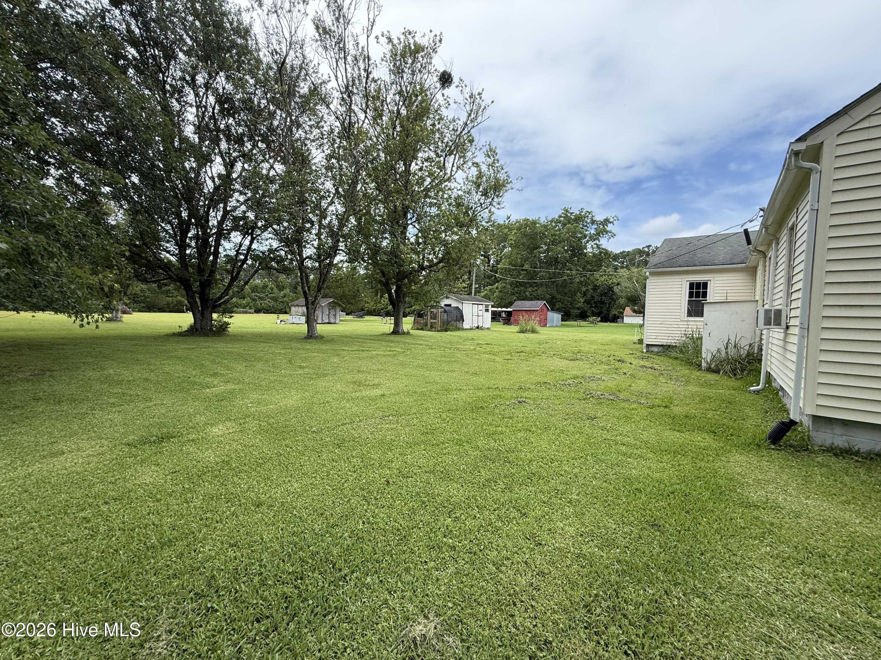 238 Old Nassau Road Smyrna, NC 28579 - Photo 8 of 32