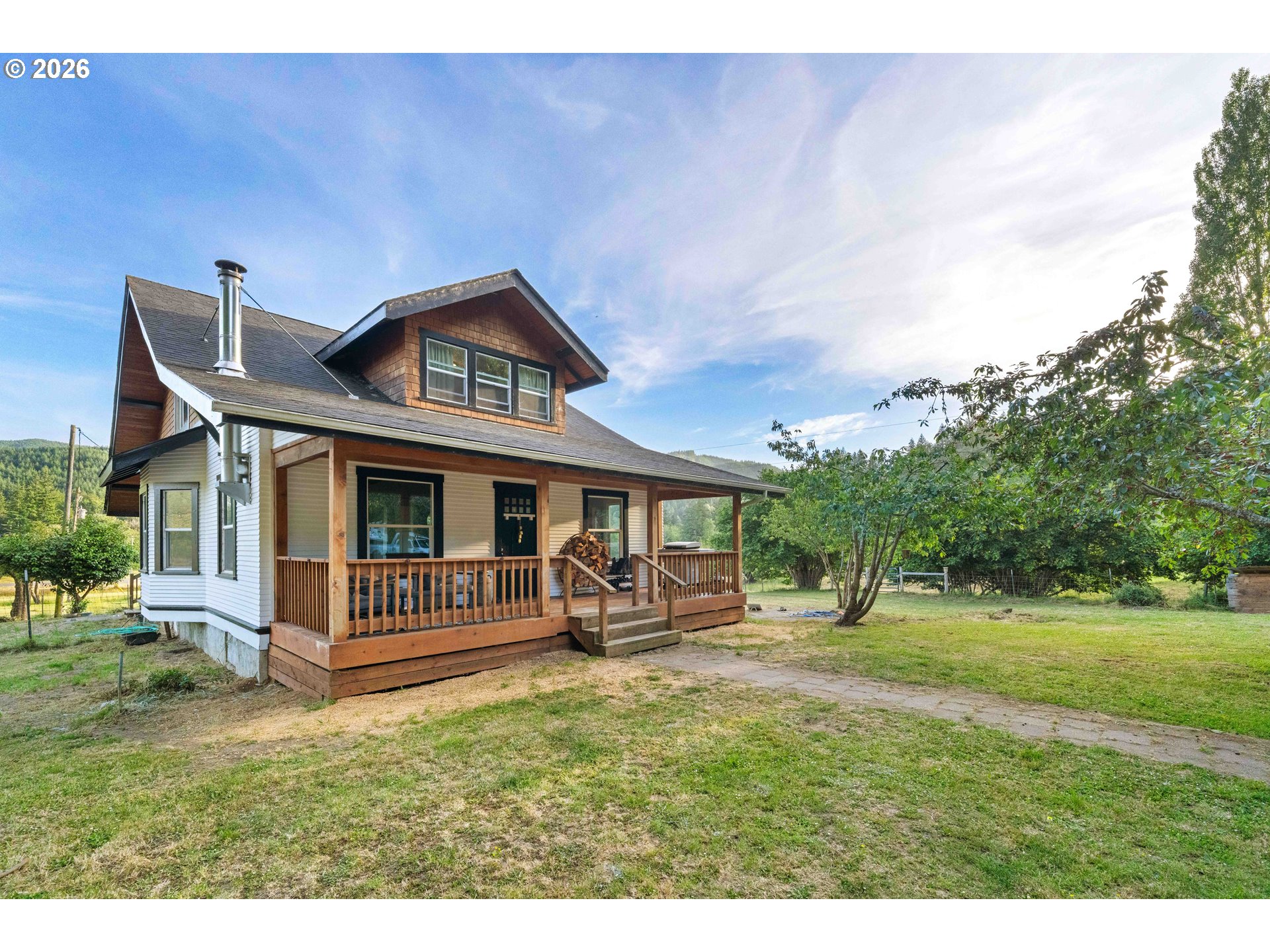17867 Highway 42 Myrtle Point, OR 97458 - Photo 2 of 47