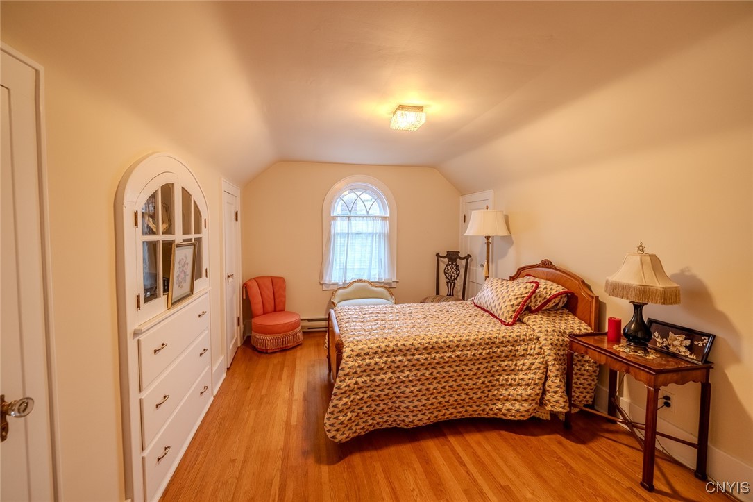 628 Rugby Road Syracuse, NY 13203 - Photo 27 of 47 Bedroom #4