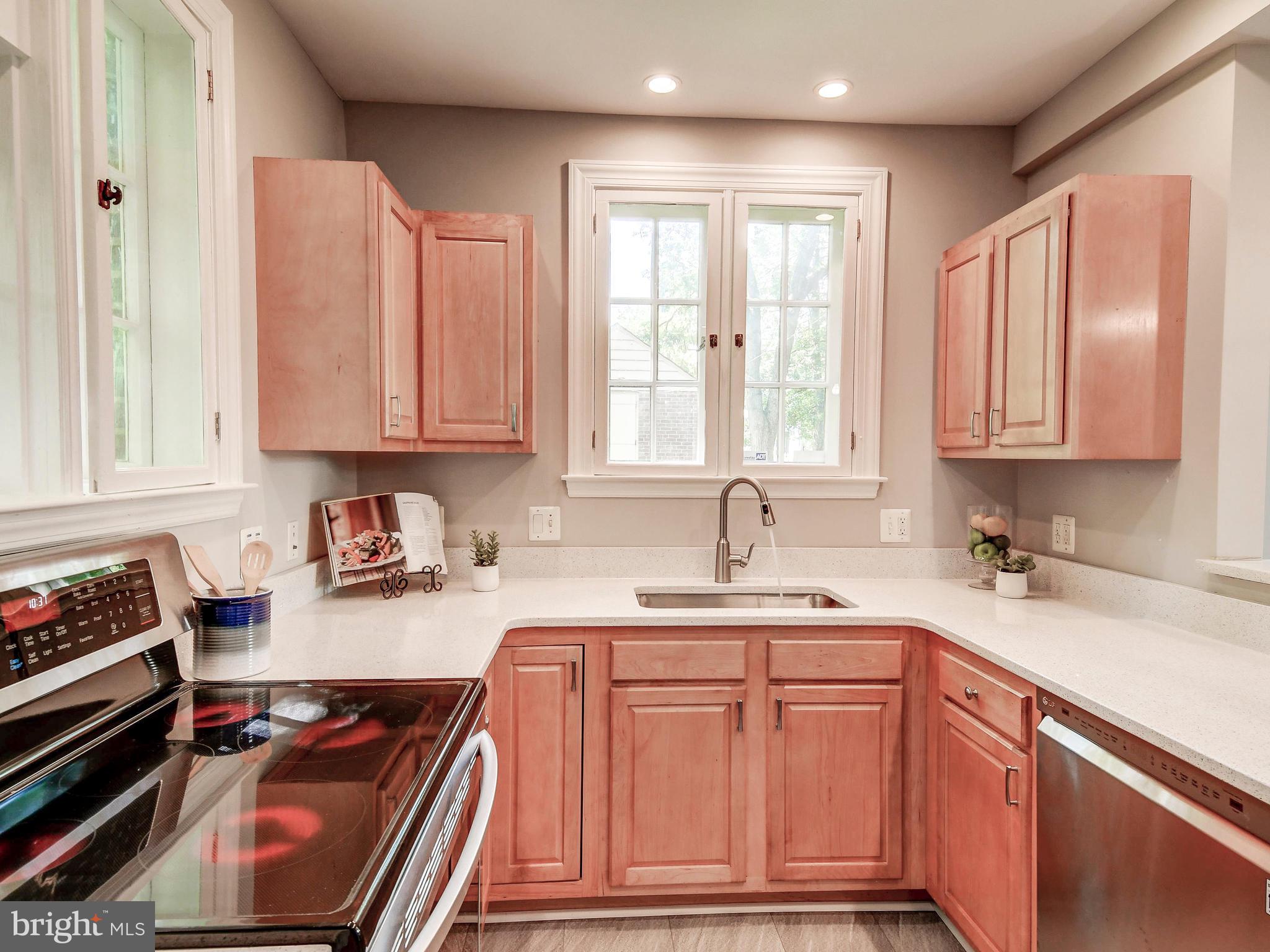 323 Taplow Road Baltimore, MD 21212 - Photo 16 of 41 Kitchen with Tons of Counter Top Space